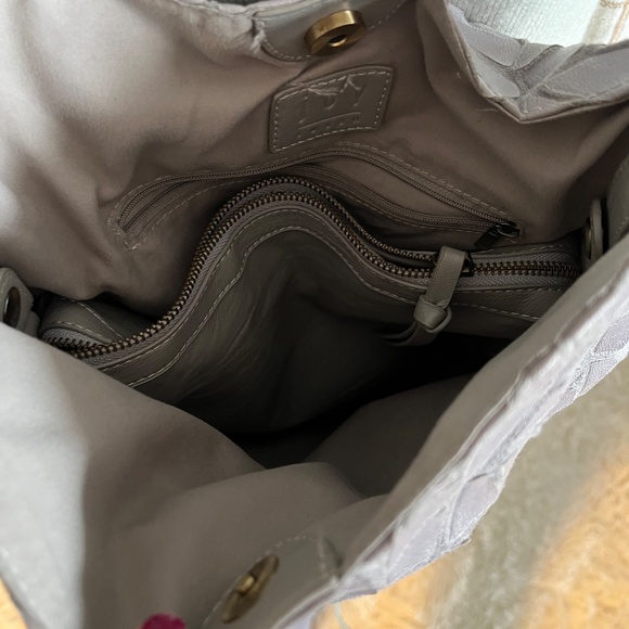 Joy Susan Grey Leather Geo Hobo. - Picture 11 of 15